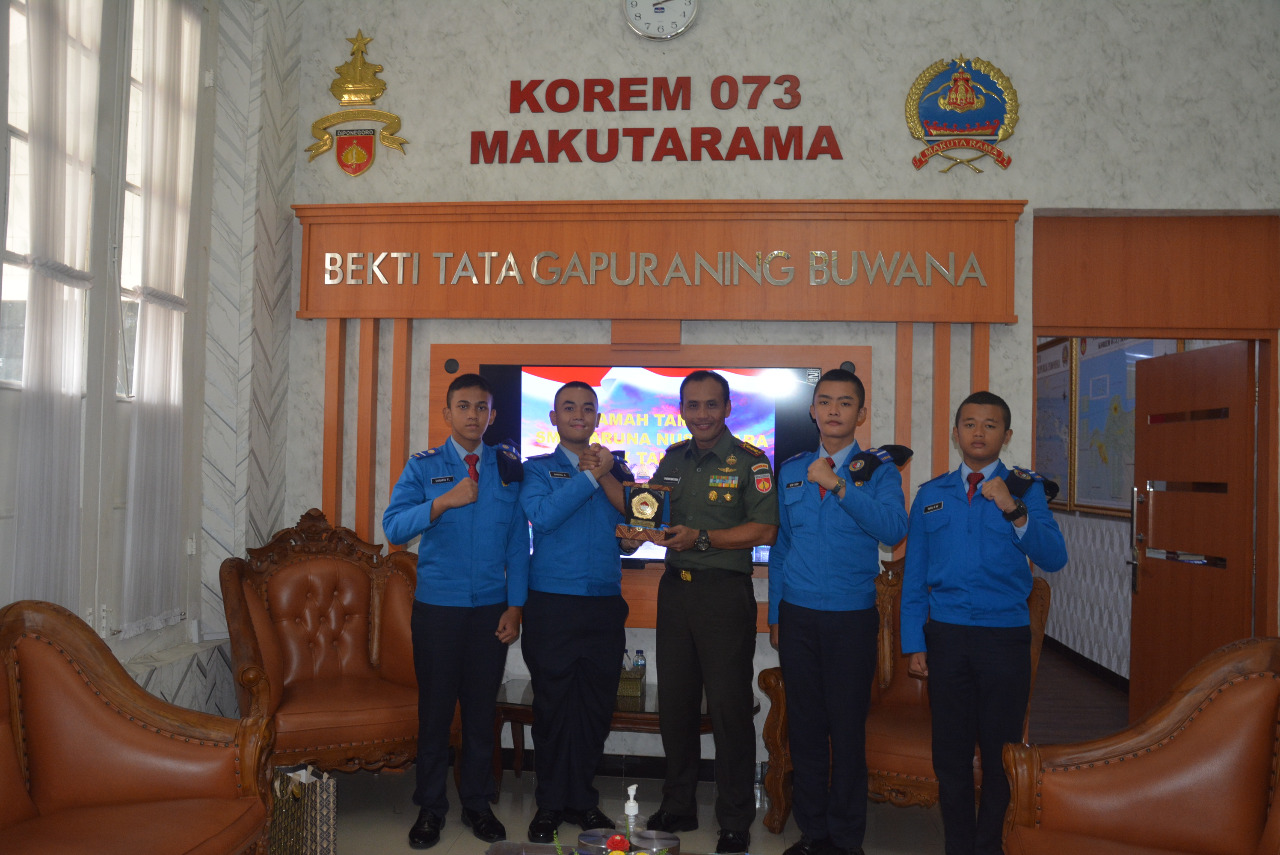  Danrem 073/Makutarama Menerima Tamu Siswa SMA Taruna Nusantara 